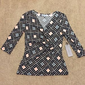 Jennifer Lopez petite small v neck Blouse